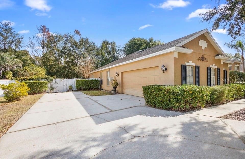 For Sale: $665,000 (4 beds, 3 baths, 2679 Square Feet)