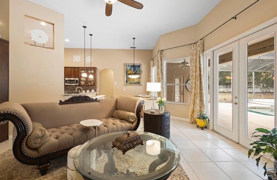 For Sale: $665,000 (4 beds, 3 baths, 2679 Square Feet)