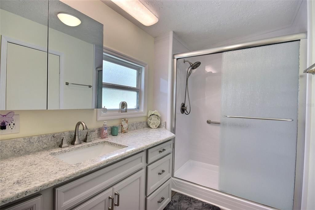 For Sale: $275,000 (2 beds, 2 baths, 1620 Square Feet)