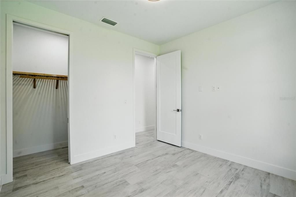 В аренду: $3,600 (4 спален, 3 ванн, 1894 Квадратных фут)