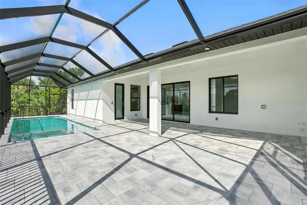 В аренду: $3,600 (4 спален, 3 ванн, 1894 Квадратных фут)