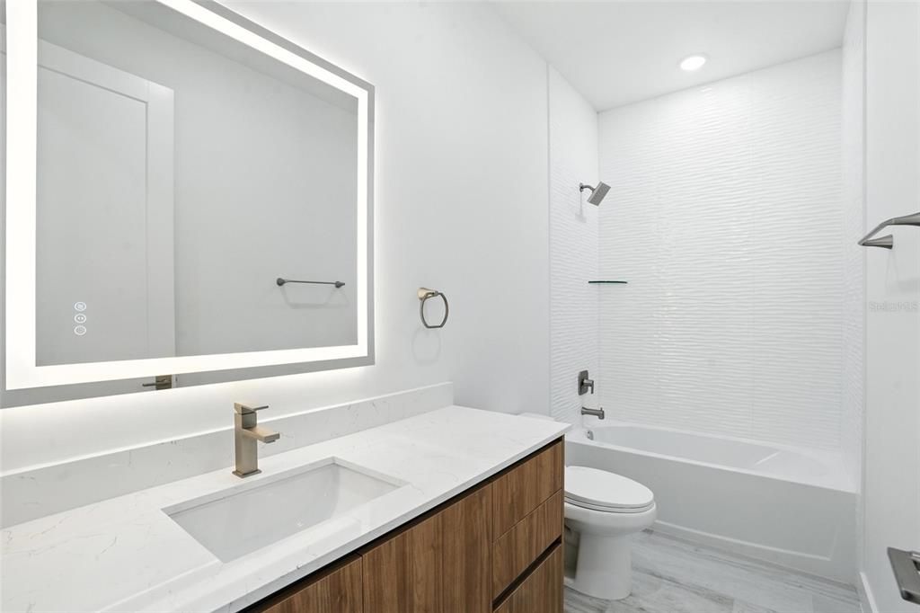 В аренду: $3,600 (4 спален, 3 ванн, 1894 Квадратных фут)