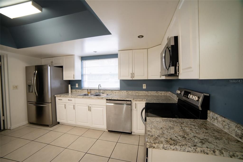 En Venta: $289,000 (3 camas, 2 baños, 1676 Pies cuadrados)