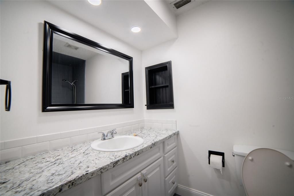 En Venta: $289,000 (3 camas, 2 baños, 1676 Pies cuadrados)