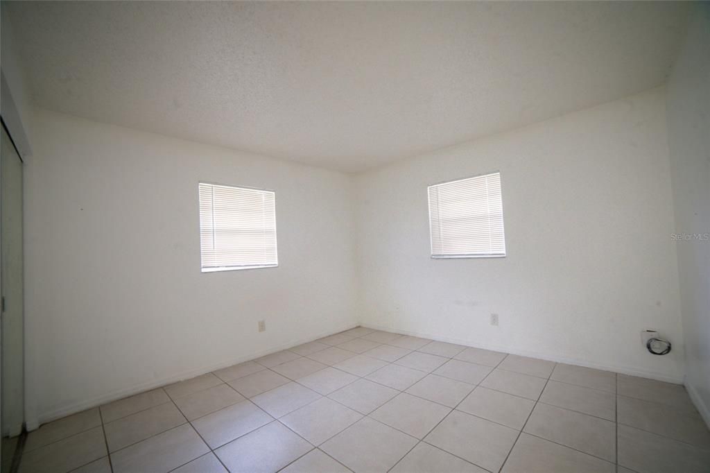 En Venta: $289,000 (3 camas, 2 baños, 1676 Pies cuadrados)