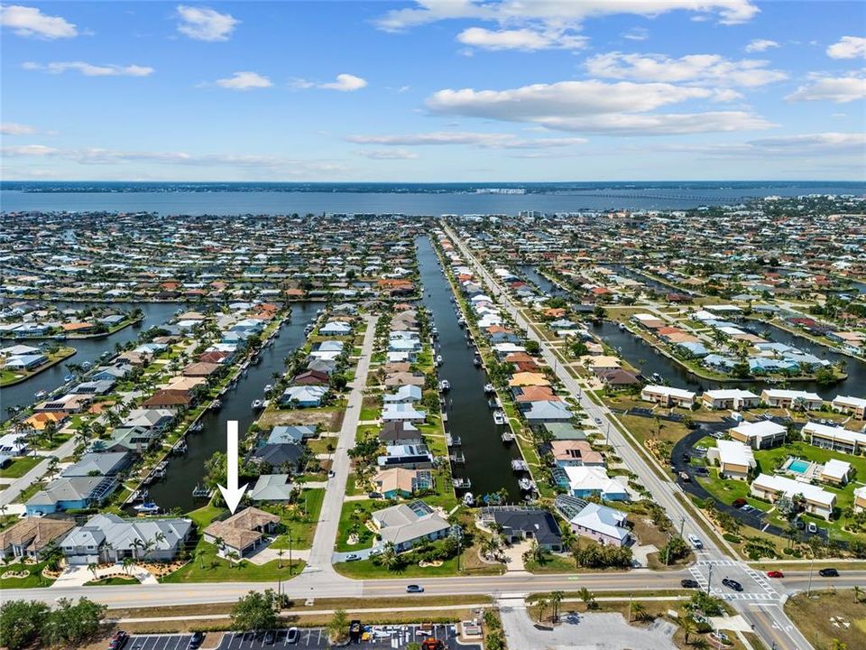 For Rent: $4,500 (3 beds, 2 baths, 2029 Square Feet)