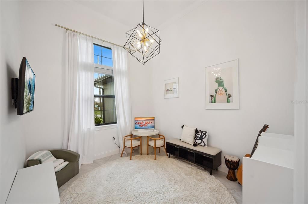 For Rent: $4,500 (3 beds, 2 baths, 2029 Square Feet)