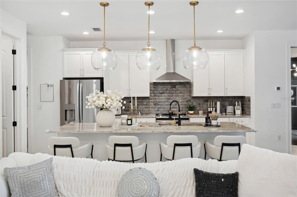 For Rent: $4,500 (3 beds, 2 baths, 2029 Square Feet)