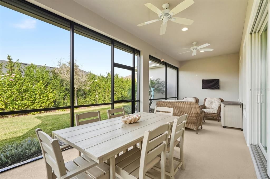 For Sale: $1,050,000 (3 beds, 2 baths, 1975 Square Feet)