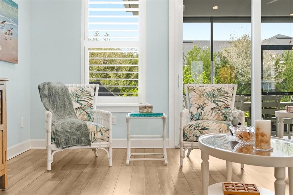 For Sale: $1,050,000 (3 beds, 2 baths, 1975 Square Feet)