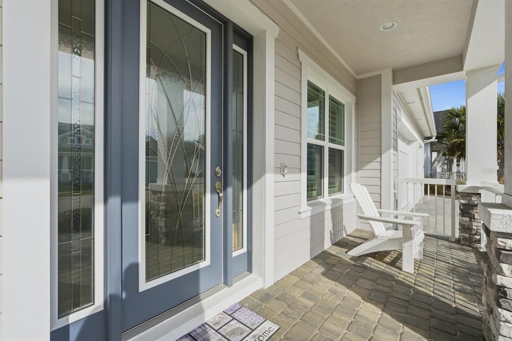 For Sale: $1,050,000 (3 beds, 2 baths, 1975 Square Feet)