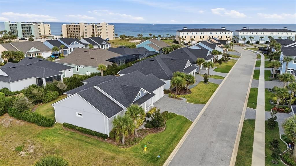 For Sale: $1,050,000 (3 beds, 2 baths, 1975 Square Feet)