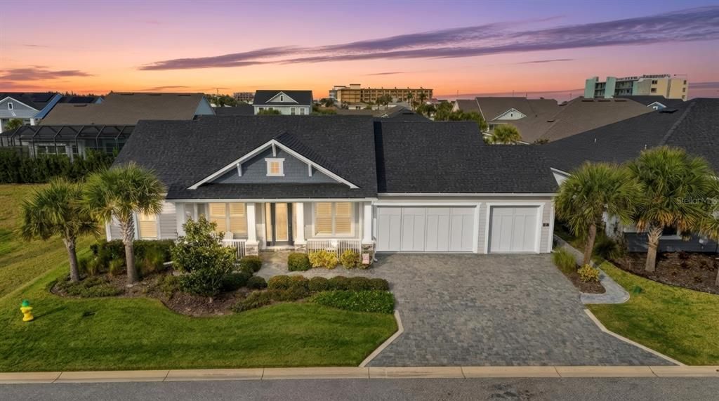 For Sale: $1,050,000 (3 beds, 2 baths, 1975 Square Feet)