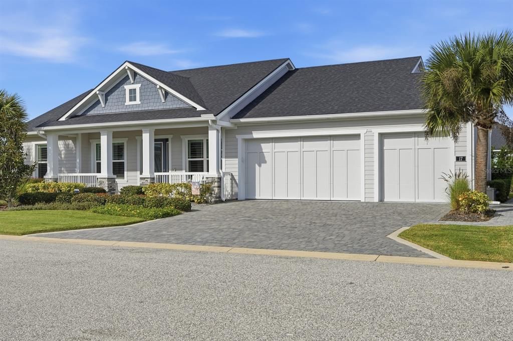 For Sale: $1,050,000 (3 beds, 2 baths, 1975 Square Feet)