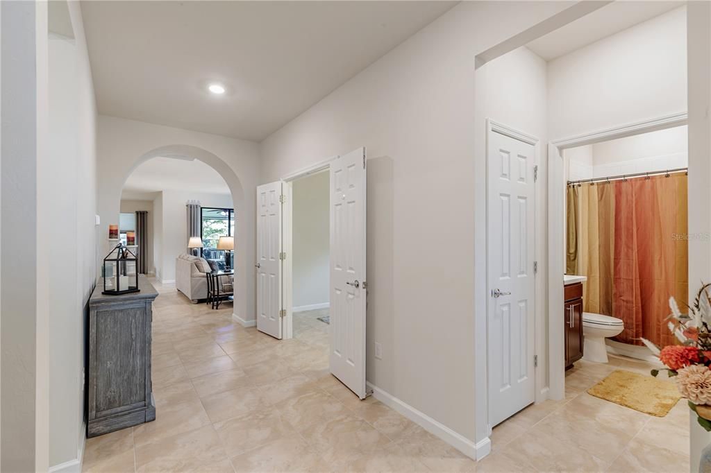 For Sale: $499,000 (3 beds, 2 baths, 2004 Square Feet)