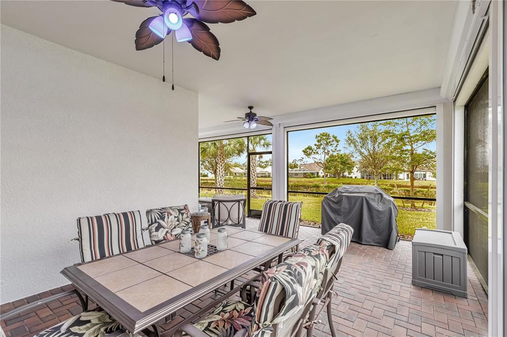 For Sale: $499,000 (3 beds, 2 baths, 2004 Square Feet)