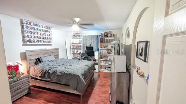 En Renta: $2,400 (4 camas, 2 baños, 2250 Pies cuadrados)