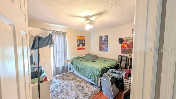 En Renta: $2,400 (4 camas, 2 baños, 2250 Pies cuadrados)