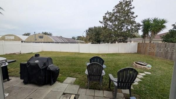 En Renta: $2,400 (4 camas, 2 baños, 2250 Pies cuadrados)