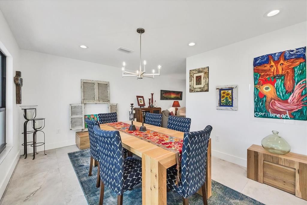 En Venta: $1,375,000 (3 camas, 2 baños, 1912 Pies cuadrados)