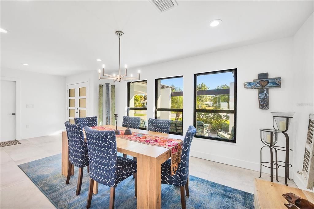 En Venta: $1,375,000 (3 camas, 2 baños, 1912 Pies cuadrados)