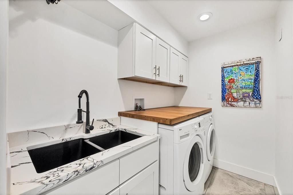 En Venta: $1,375,000 (3 camas, 2 baños, 1912 Pies cuadrados)