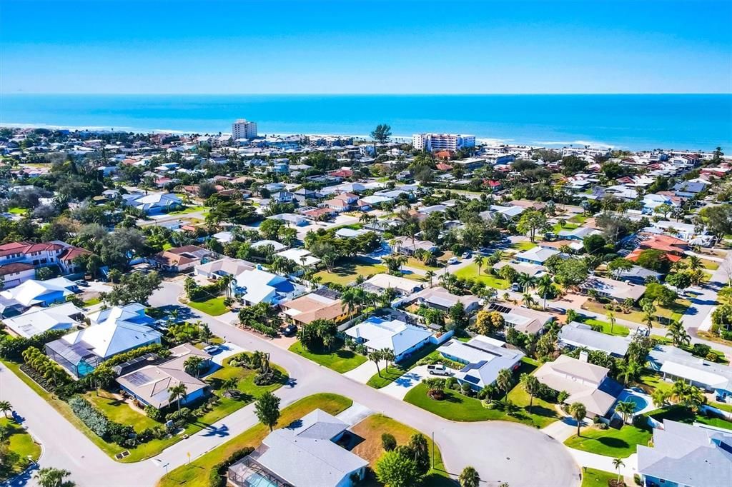 En Venta: $1,375,000 (3 camas, 2 baños, 1912 Pies cuadrados)