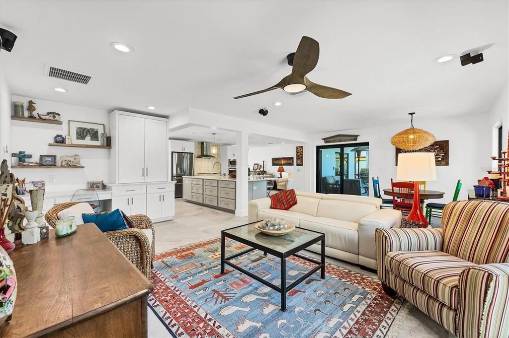 En Venta: $1,375,000 (3 camas, 2 baños, 1912 Pies cuadrados)