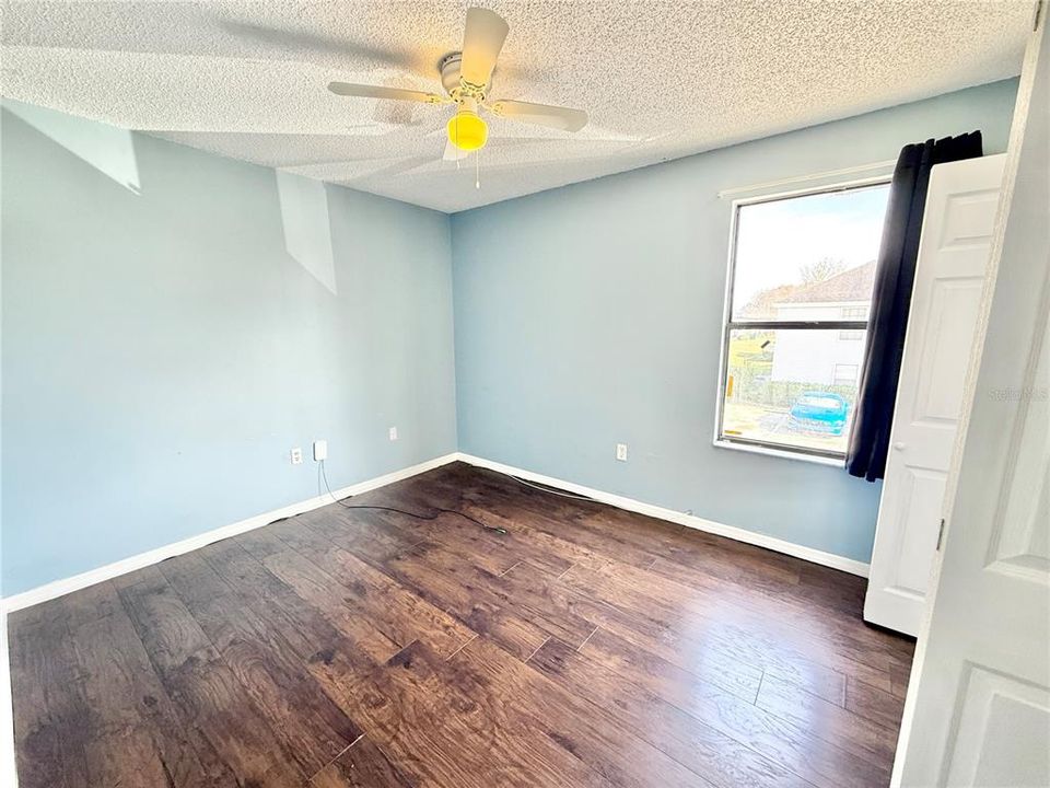 For Sale: $199,900 (3 beds, 2 baths, 1250 Square Feet)