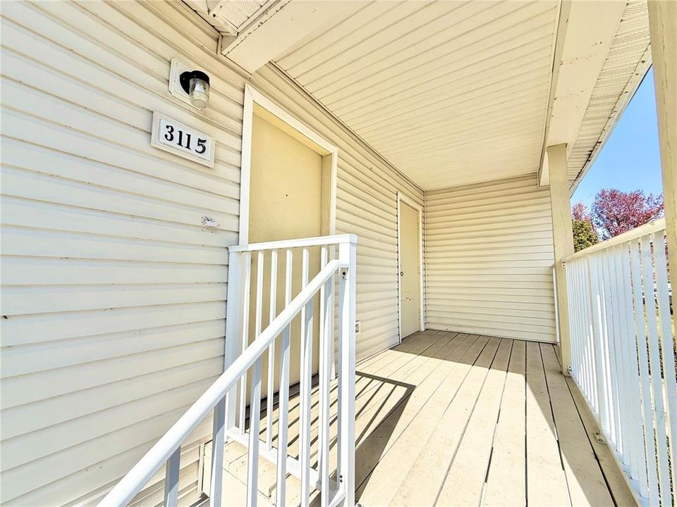 For Sale: $199,900 (3 beds, 2 baths, 1250 Square Feet)