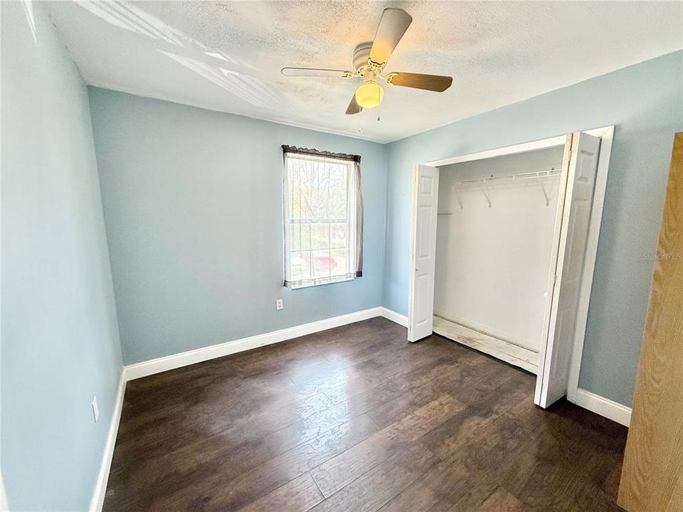 For Sale: $199,900 (3 beds, 2 baths, 1250 Square Feet)