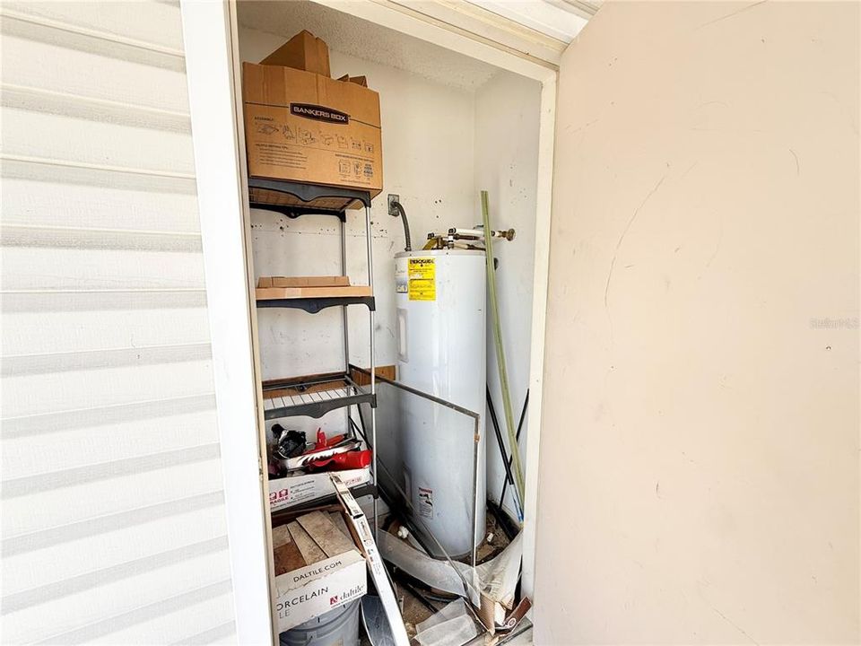 For Sale: $199,900 (3 beds, 2 baths, 1250 Square Feet)