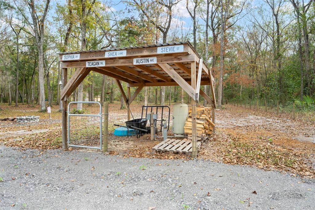 待售: $299,900 (2 贝兹, 1 浴室, 1344 平方英尺)