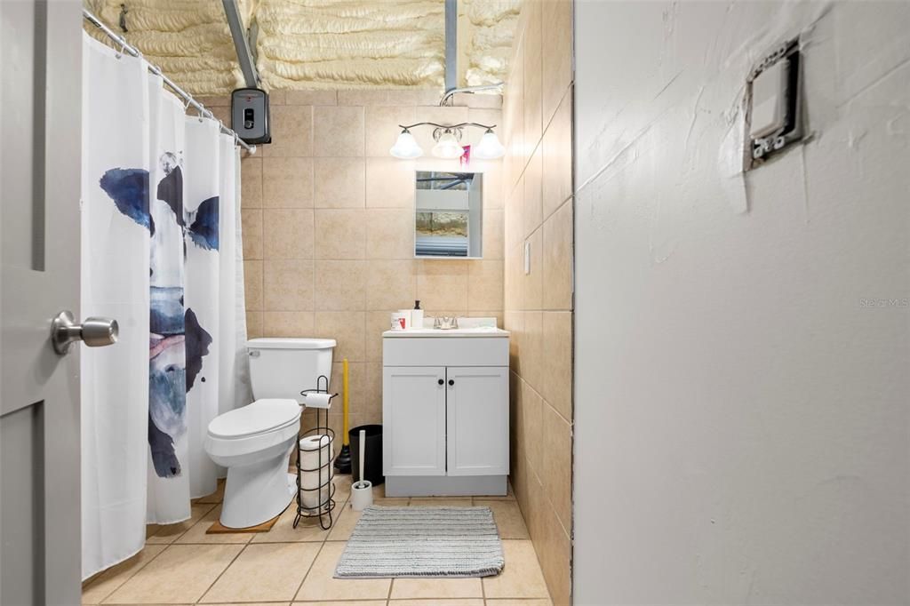 待售: $299,900 (2 贝兹, 1 浴室, 1344 平方英尺)