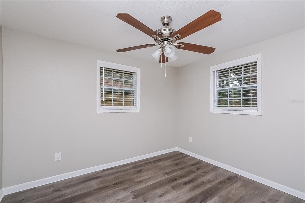 出租: $1,815 (3 贝兹, 1 浴室, 1131 平方英尺)