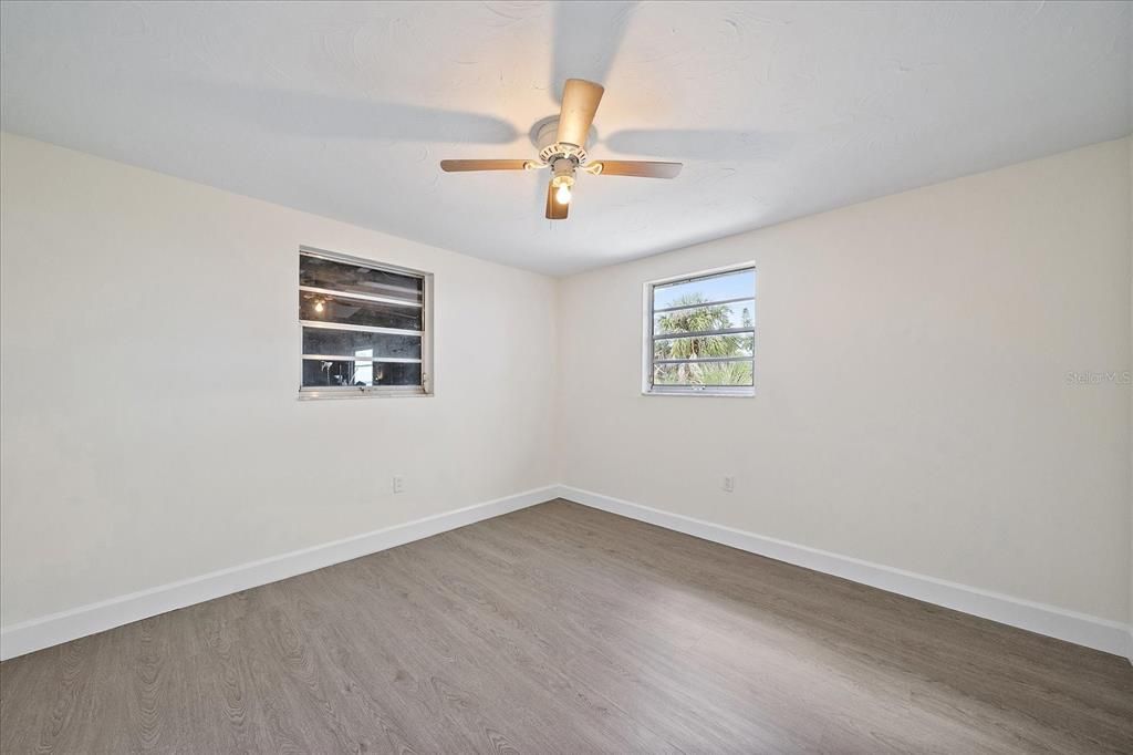 For Sale: $535,000 (6 beds, 0 baths, 3082 Square Feet)
