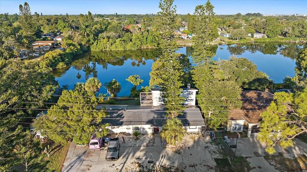 待售: $540,000 (6 贝兹, 0 浴室, 3082 平方英尺)