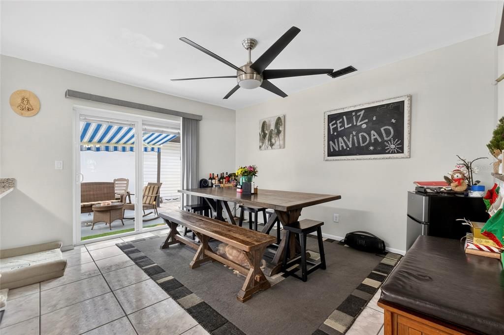 En Venta: $455,000 (5 camas, 2 baños, 1350 Pies cuadrados)