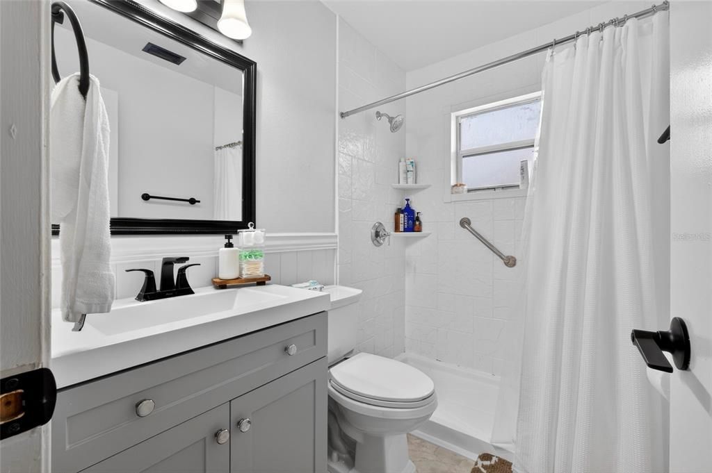 En Venta: $455,000 (5 camas, 2 baños, 1350 Pies cuadrados)