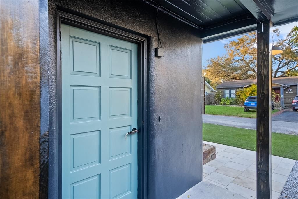 For Rent: $3,200 (3 beds, 2 baths, 1170 Square Feet)