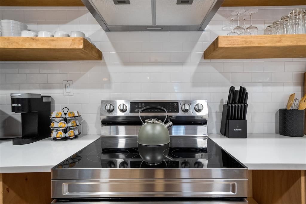 For Rent: $3,200 (3 beds, 2 baths, 1170 Square Feet)