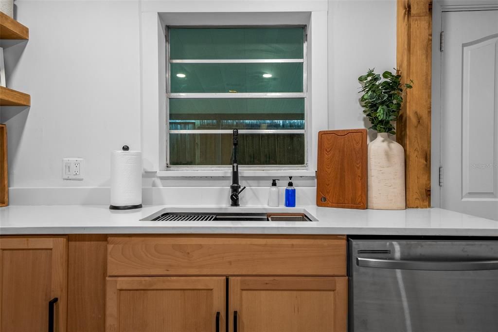 For Rent: $3,200 (3 beds, 2 baths, 1170 Square Feet)