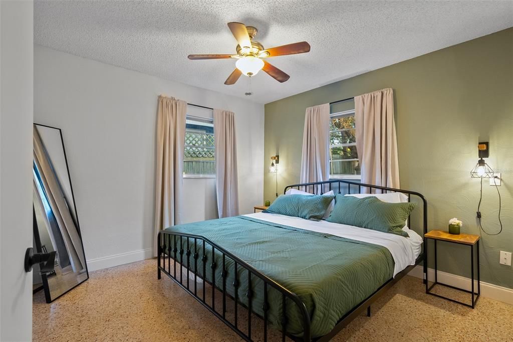 For Rent: $3,200 (3 beds, 2 baths, 1170 Square Feet)