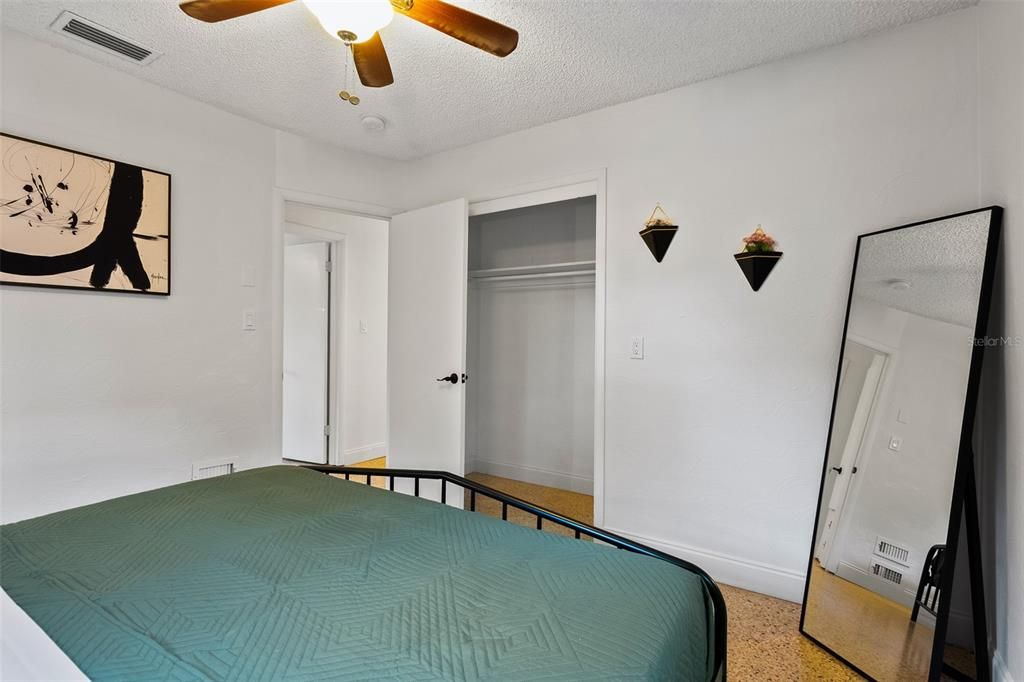 For Rent: $3,200 (3 beds, 2 baths, 1170 Square Feet)