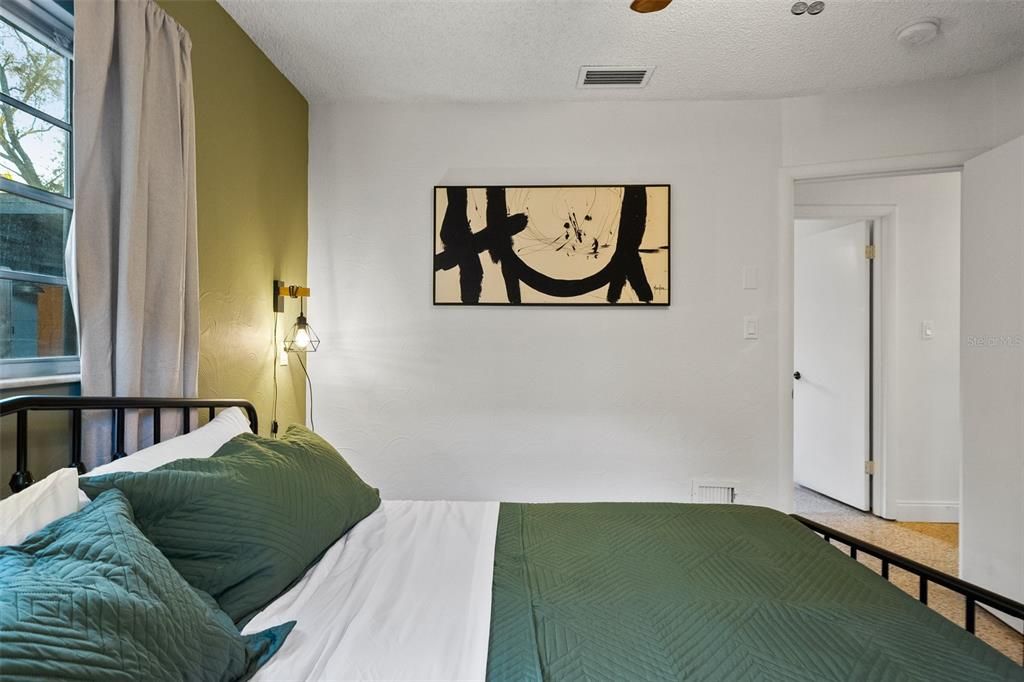 For Rent: $3,200 (3 beds, 2 baths, 1170 Square Feet)