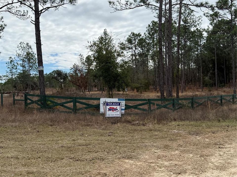 For Sale: $107,500 (1.31 acres)