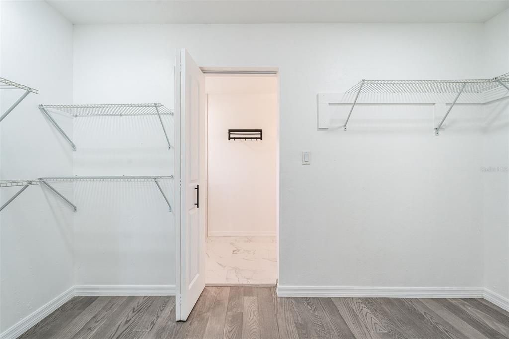 待售: $335,000 (3 贝兹, 2 浴室, 2186 平方英尺)