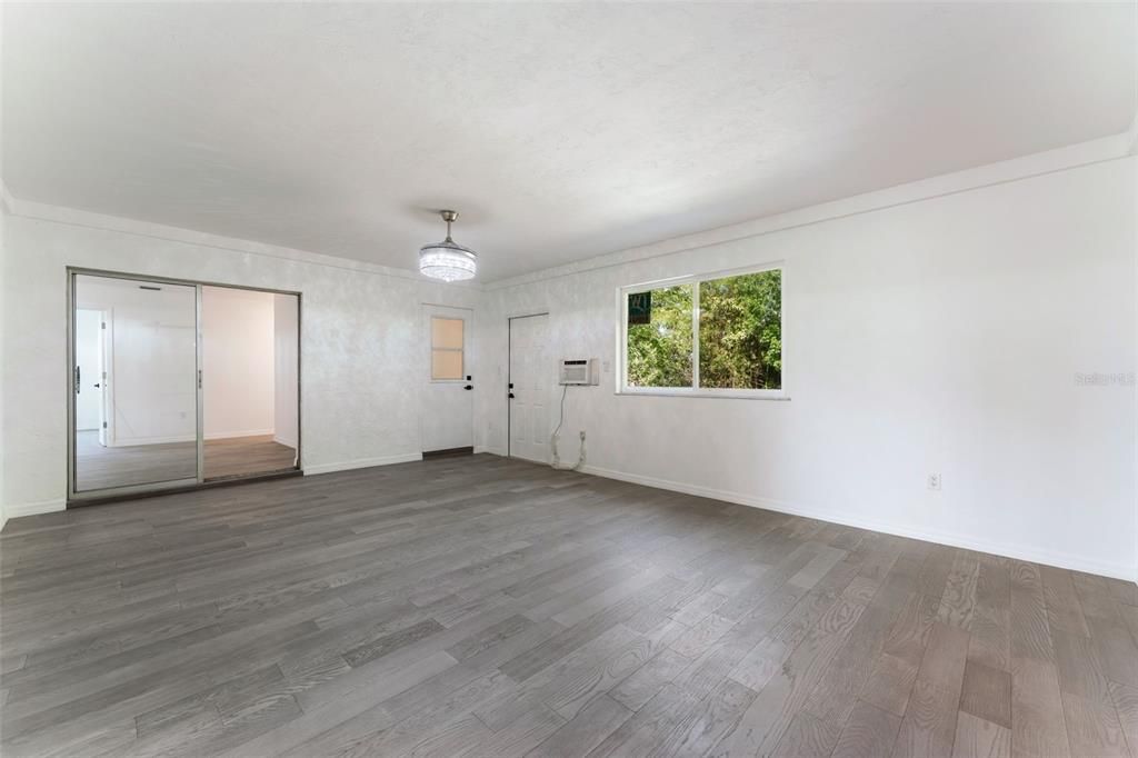 待售: $335,000 (3 贝兹, 2 浴室, 2186 平方英尺)