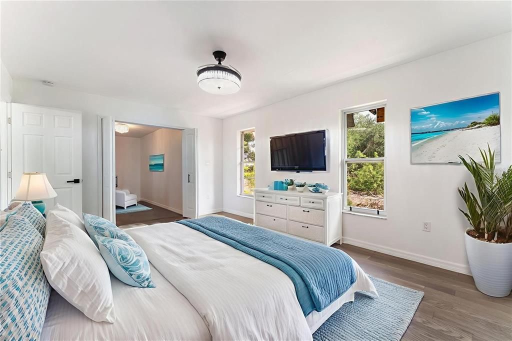 待售: $335,000 (3 贝兹, 2 浴室, 2186 平方英尺)