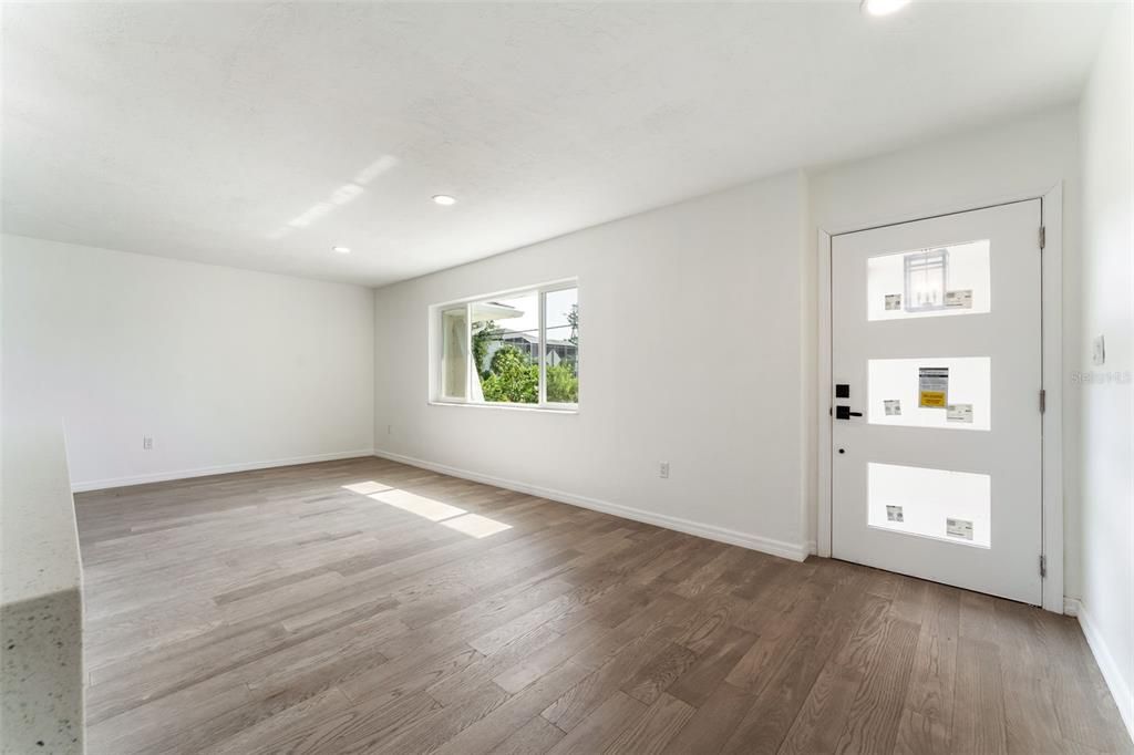 待售: $335,000 (3 贝兹, 2 浴室, 2186 平方英尺)